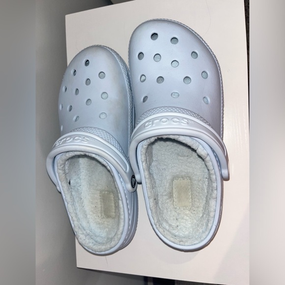 Classic Blue Fur Lined Croc Size M6/W8 - Picture 3 of 4